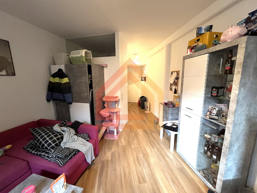 Modernes Apartment im Souterrain mit Außenstellplatz! - Foto 2