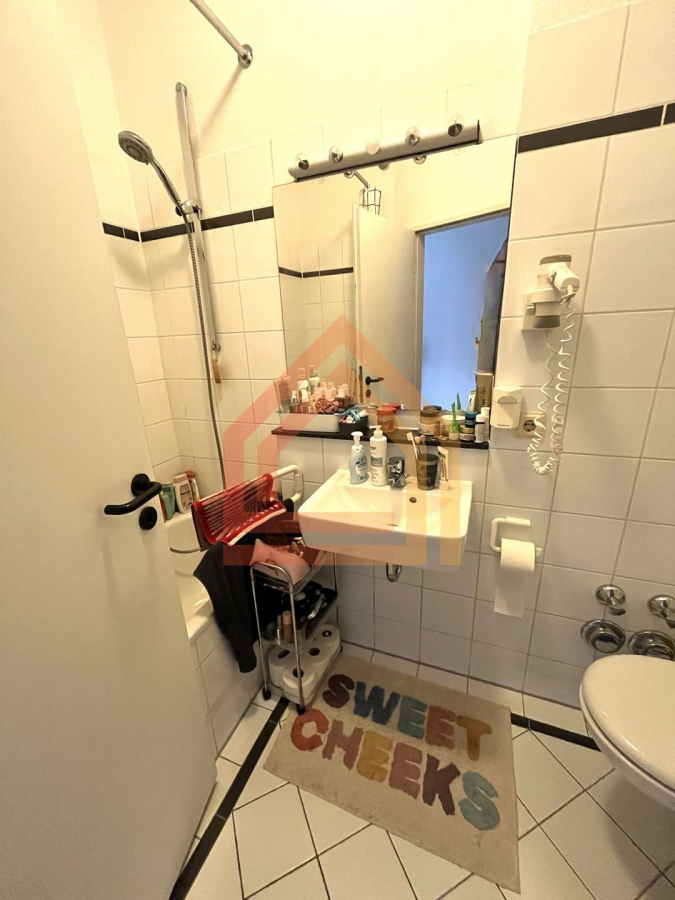 Bezugsfreies Apartment mit Balkon und Stellplatz – Attraktives Renditeobjekt in Hürth - Photo 4