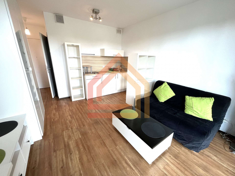Bezugsfreies Apartment mit großzügigem Balkon und Außenstellplatz - Foto 2