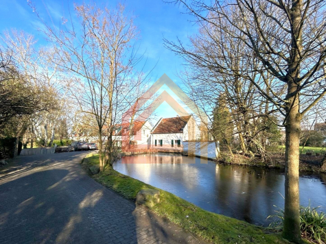 Haus-im-Haus-Feeling in einer denkmalgeschützten Hofanlage!, 51067 Köln, Maisonettewohnung