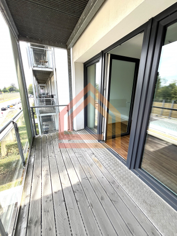 Bezugsfreies, modernes Apartment mit PKW-Außenstellplatz, 50354 Hürth, Etagenwohnung zum Kauf