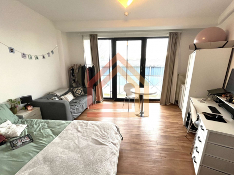 Bezugsfreies Apartment mit Balkon und Stellplatz – Attraktives Renditeobjekt in Hürth, 50354 Hürth, Etagenwohnung