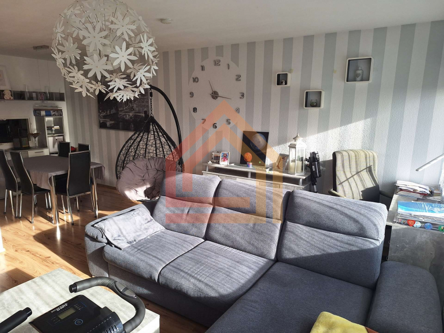 Sehr gepflegte, gut vermietete Wohnung - Foto 2